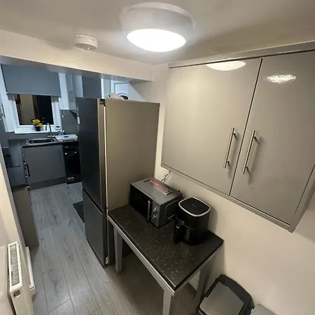 Thornton Road -room 1 Bradford (West Yorkshire)