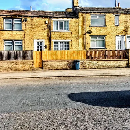 Thornton Road -room 1 * Bradford (West Yorkshire)