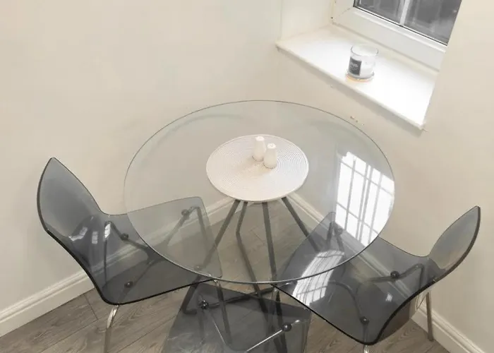 Thornton Road -room 1 Homestay *