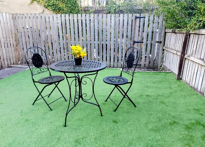 Thornton Road -room 1