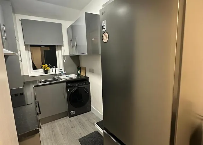 Thornton Road -room 1 Homestay